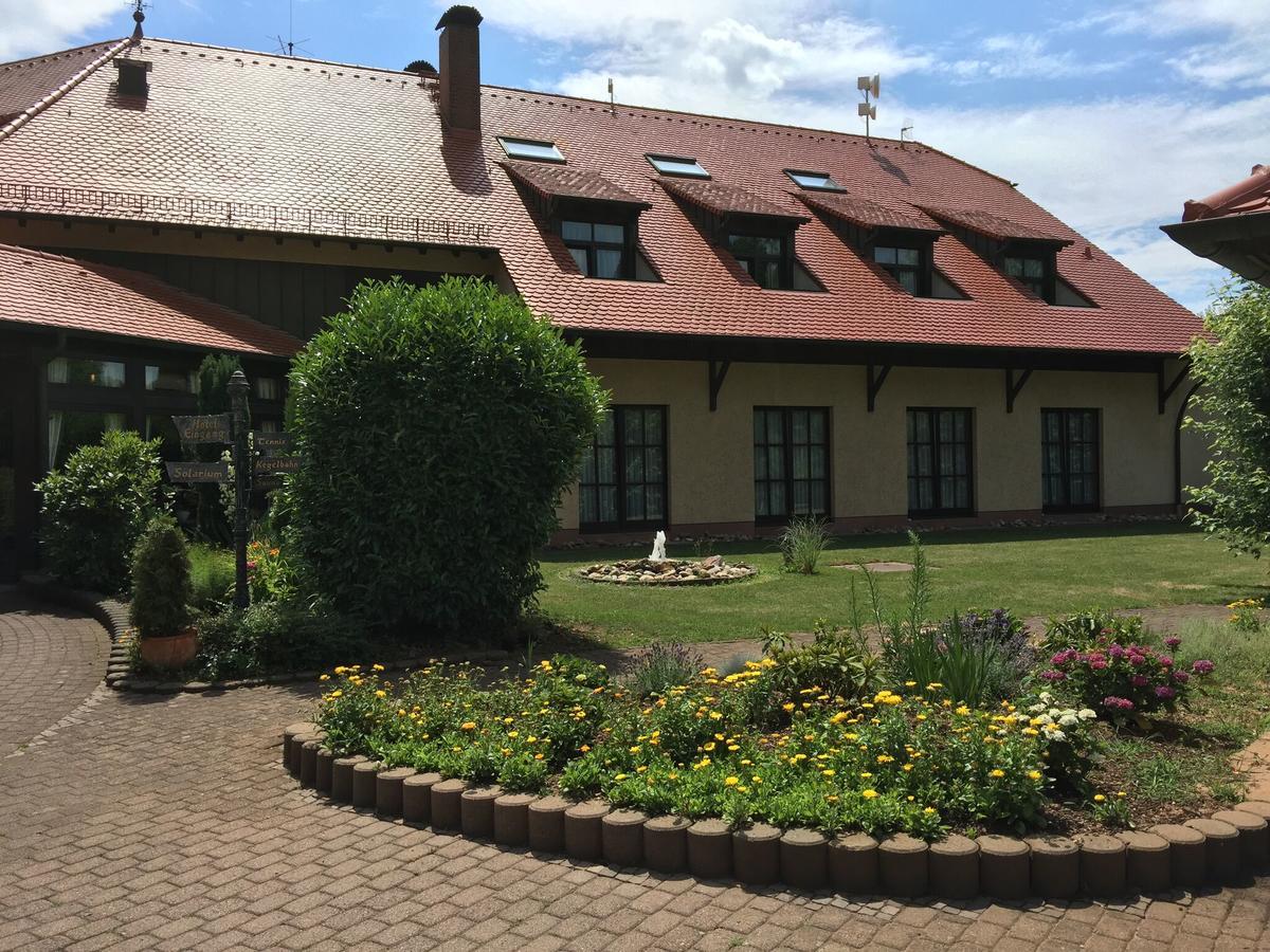 Krone Am Park - Gaestehaus Des Hotel Krone Alzenau Dış mekan fotoğraf